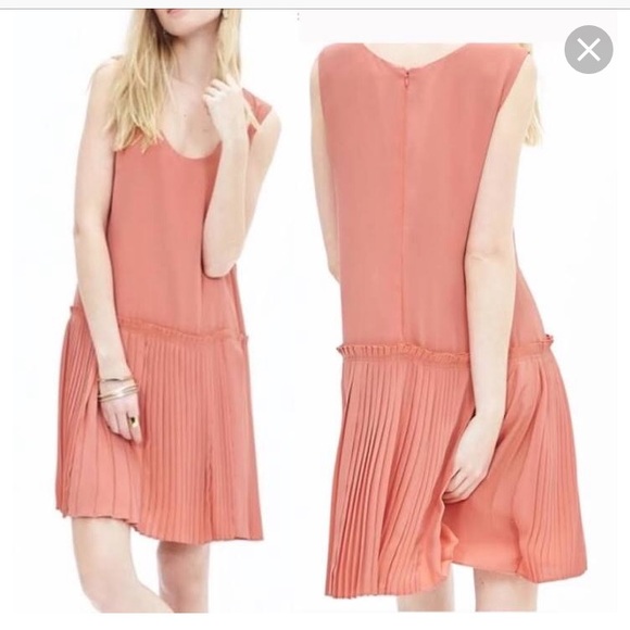 Banana Republic pleated peach dress. - Picture 1 of 5